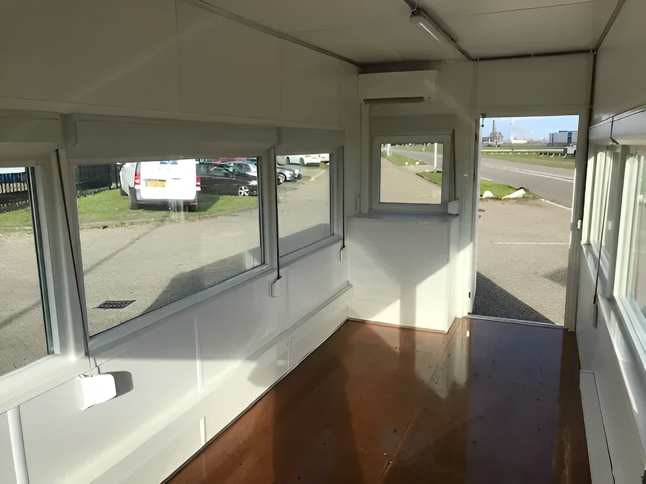 20ft High Cube Fixed Glazing Observation Container - Image 3