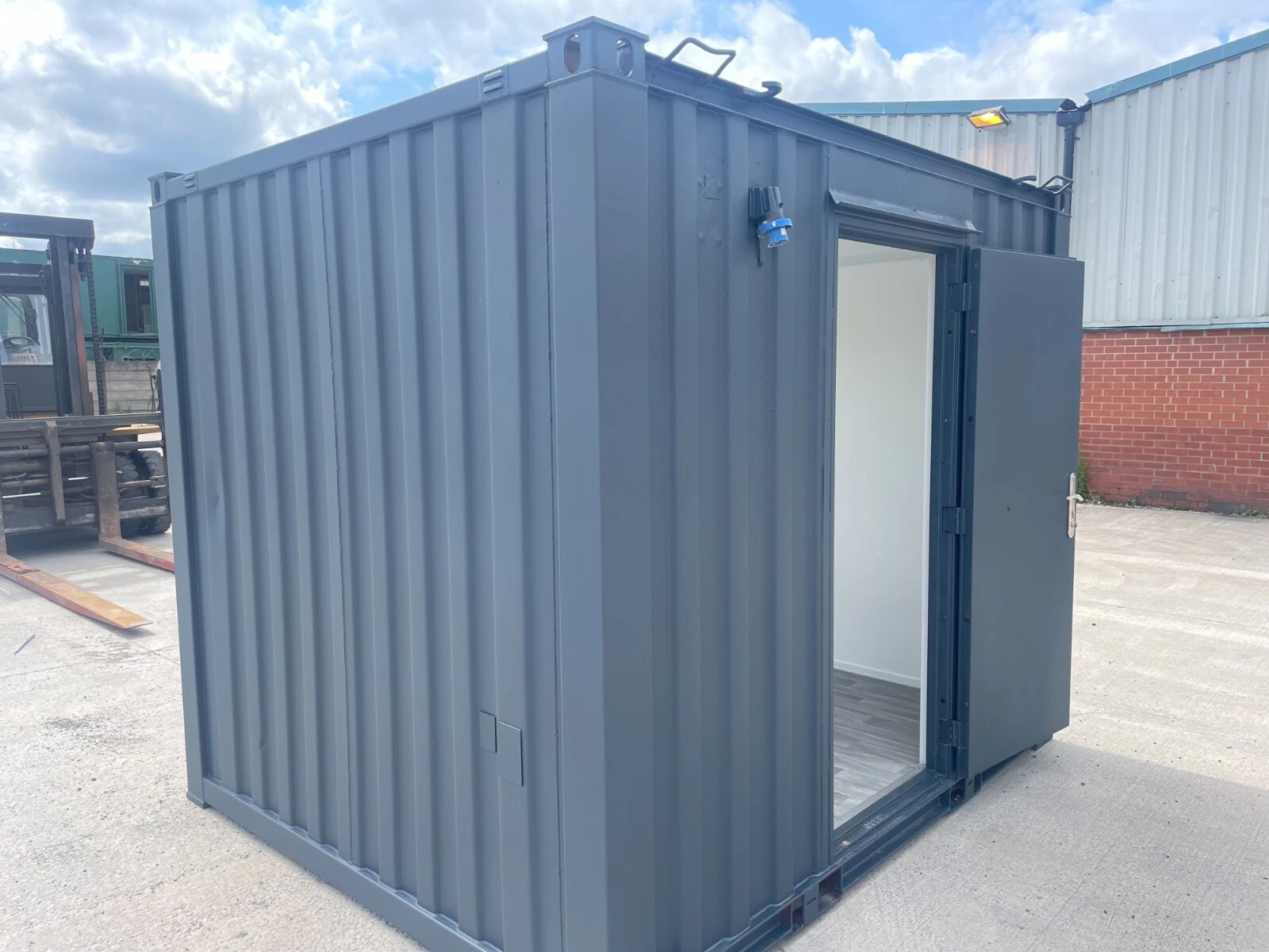 10×8 ft Small Office Container, High Security - Image 4