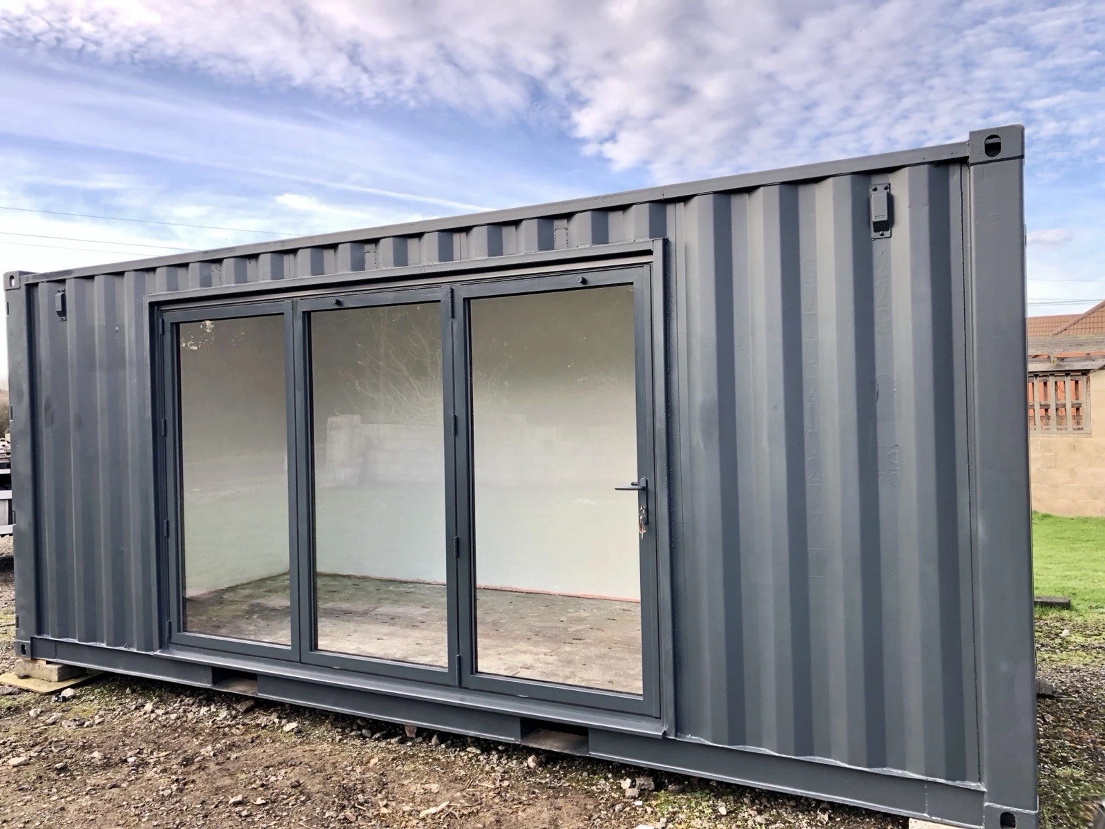 Converted Shipping Container Office Gym 20ft - Image 4