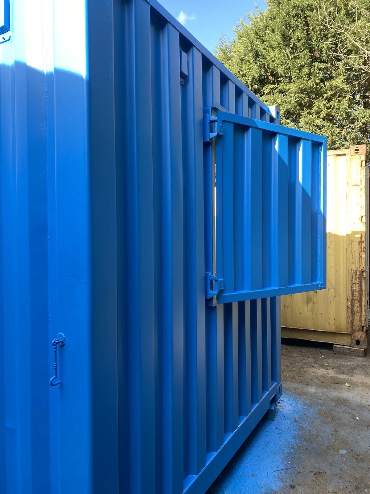 15ft Shipping ContainerBar/Kiosk/Stall/Pod - Image 16