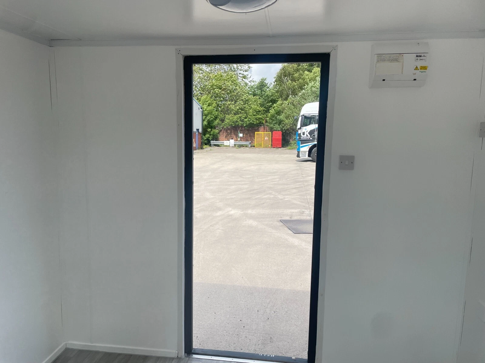 10×8 ft Small Office Container, High Security - Image 3