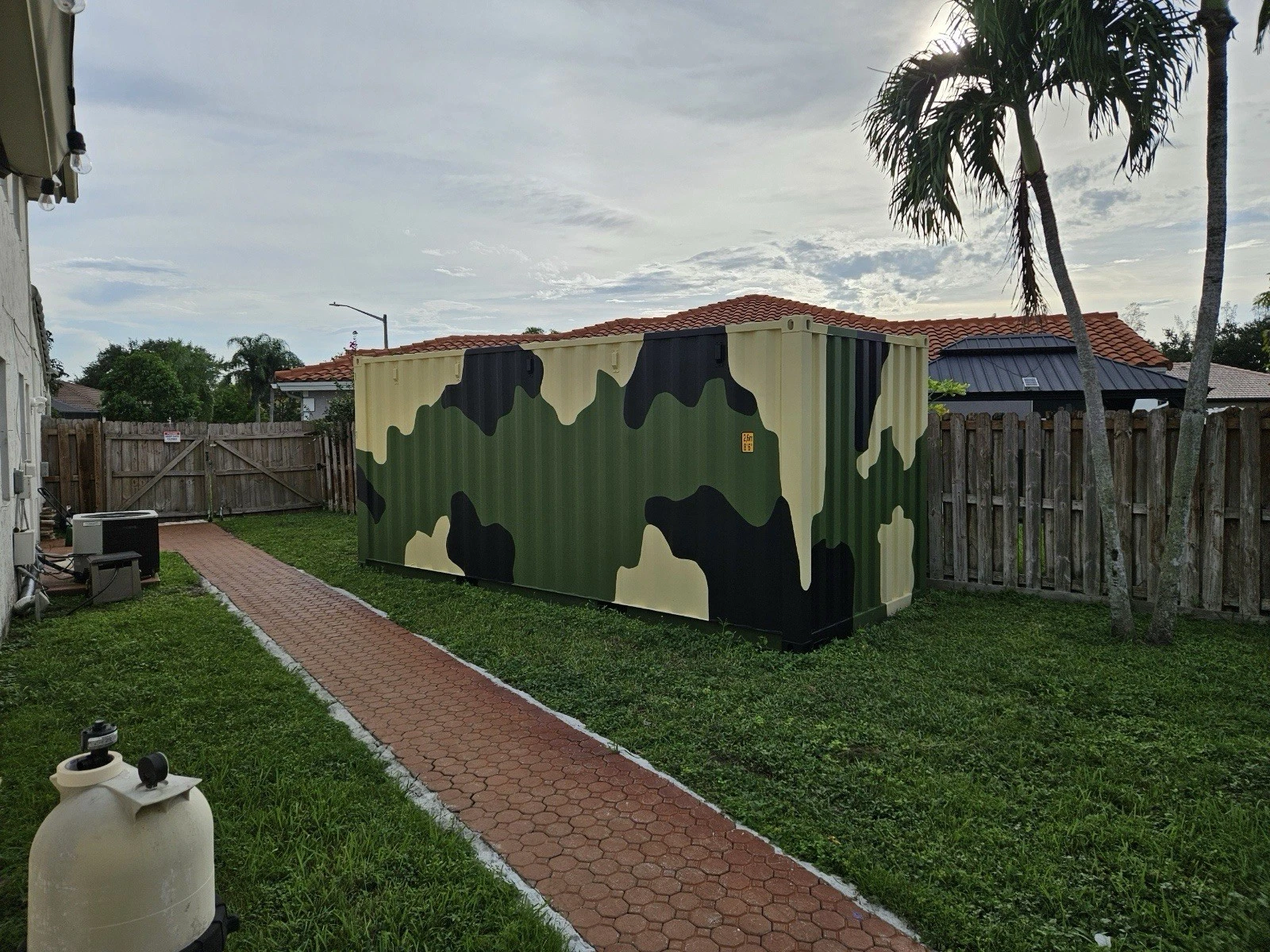 20ft Camouflage Storage Container – Wind & Water Tight - Image 3